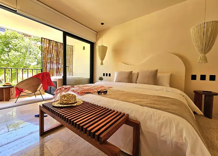 Loch By Bunik Apartahotel 3*